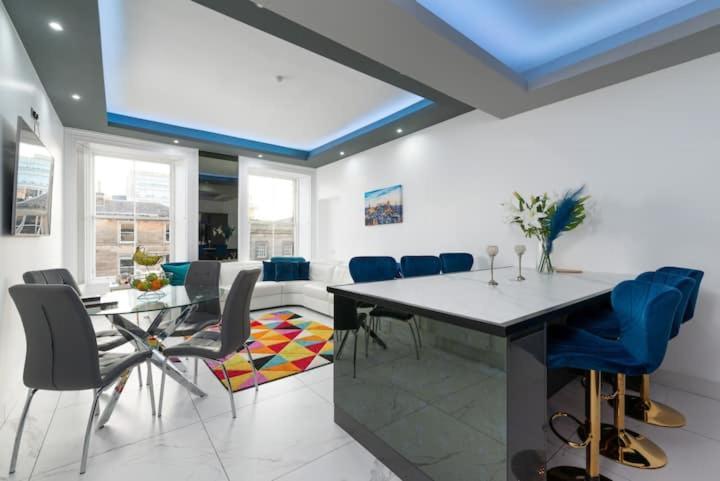 Spacious Modern Centre Castle Views Appartement Edinburgh